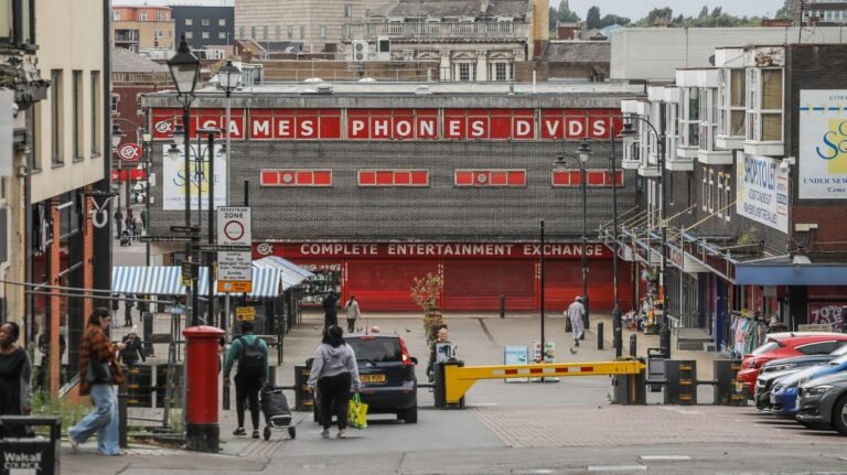 “Government Urged to Bolster Community Trust and Pride”