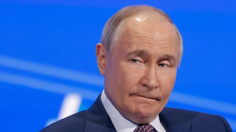 “Putin’s Secret Hideaways: Resemblance to Saddam Hussein”