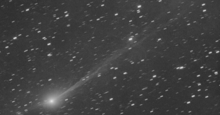 “NASA Unveils Stunning Images of Interstellar Comet”