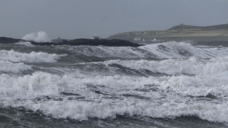 “0.4-Magnitude Earthquake Detected Off Coast of Wales”