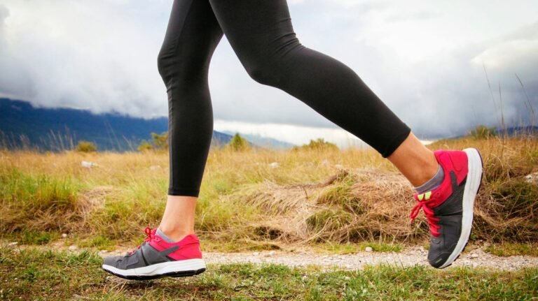 “Boost Knee Health for Runners: Try Pre-Run Squats”